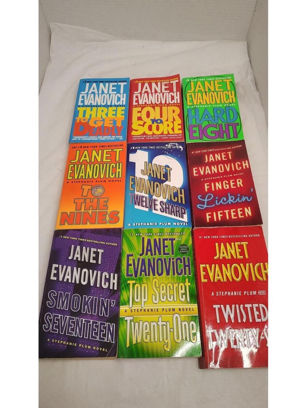 Janet Evanovich Stephanie Plum Mystery Paperback Book Lot 9 Books Set